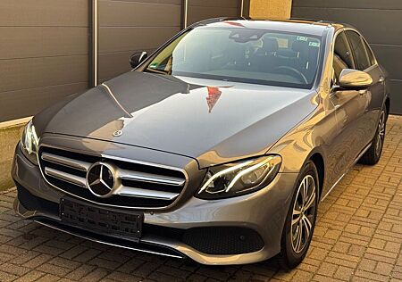 Mercedes-Benz E 220 d 4MATIC Autom. -