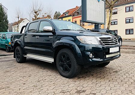 Toyota Hilux 3.0 D-4D Executive DOKA 4x4 Automatik Navi