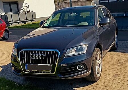 Audi Q5 2.0 TDI quattro -