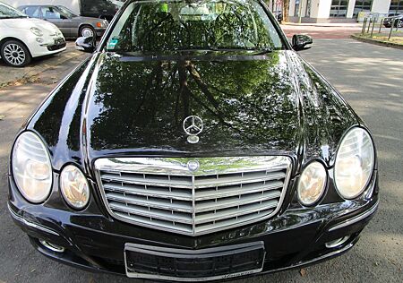 Mercedes-Benz E 280 E -Klasse Lim.