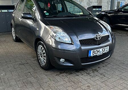 Toyota Yaris 1,33-l-Dual-VVT-i MultiMode Executive ...