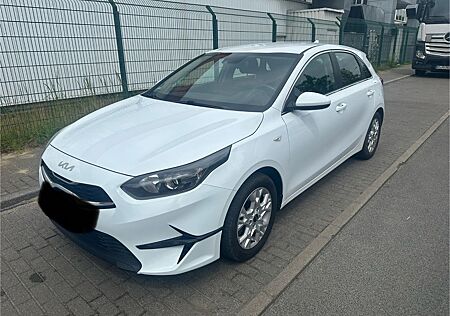 Kia Cee'd Ceed 1.6 | mild hybrid | 8 fach Reifen | Kamera