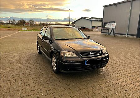 Opel Astra 1.6
