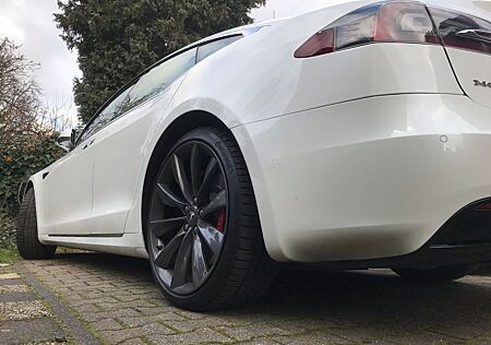 Tesla Model S P100D Performance Ludicrous EAP