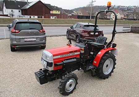 Andere VST Fieldtrac 180 4x4