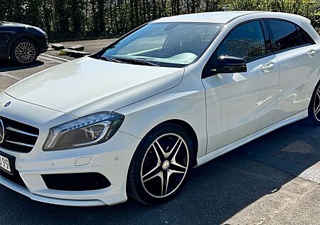 Mercedes-Benz A 180 BlueEFFICIENCY AMG Line /Night-Paket/Navi