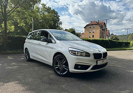 BMW 218 2 Gran Tourer i Sport Line / Automatik / 7Si