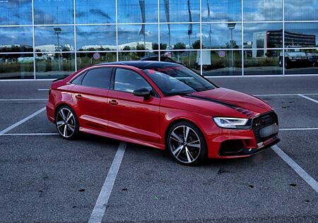 Audi RS3 8V Limousine, Matrix, ACC, B&O