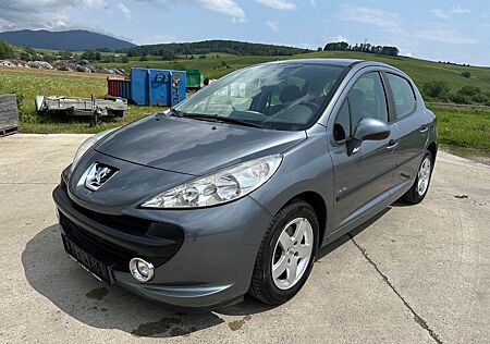 Peugeot 207 95 VTi Urban Move 1.Hand 8Fach