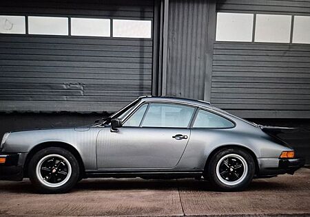 Porsche 911 Urmodell 911 Carrera 3,2. H-Kennzeichen