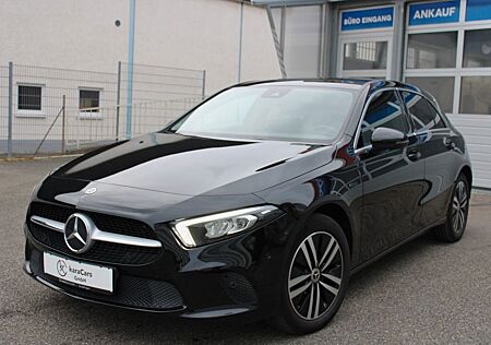 Mercedes-Benz A 250 e LED/DISTRONIC/CARPLAY/PLA/LEDER/ALU