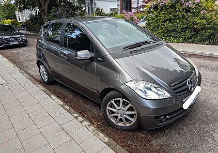 Mercedes-Benz A 160 BlueEFFICIENCY HU Neu