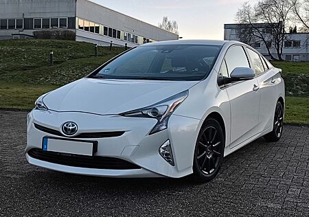 Toyota Prius Gen 4 Comfort 8-Fach bereift unfallfrei