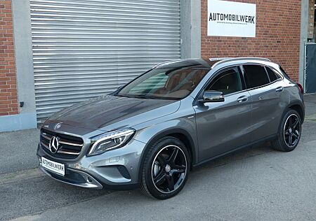 Mercedes-Benz GLA 220 GLA 220d 4Matic Edition 1*AMG"19"Xenon*LED*H/K*