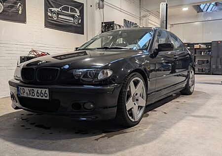 BMW 318i Edition Sport Edition Sport