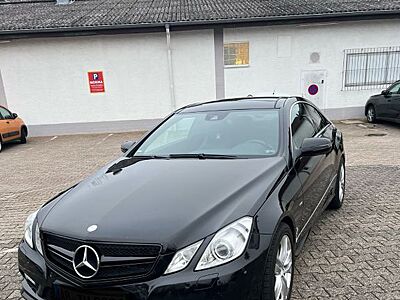 Mercedes-Benz E 350 Coupé E 350 CDI BlueEFFICIENCY Avantgarde