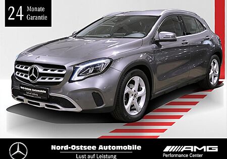 Mercedes-Benz GLA 200 Urban AHK LED Navi Sitzheizung Tempo 7G