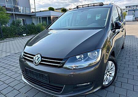 VW Sharan Volkswagen 2.0TDI DSG PANO*NAVI*7-SITZER*MTL*PDC*