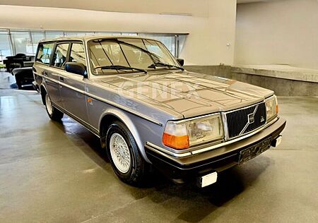 Volvo 240 Classic Automatik-Klima- 7 Sitze