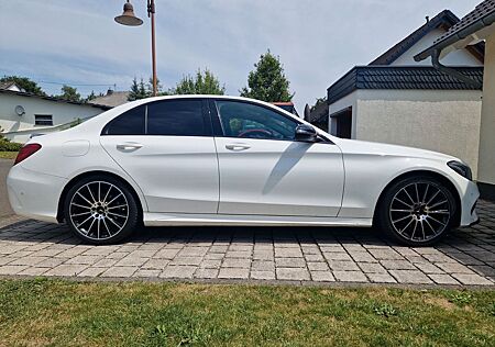 Mercedes-Benz C 220 d 4MATIC AMG Line Autom. AMG Line