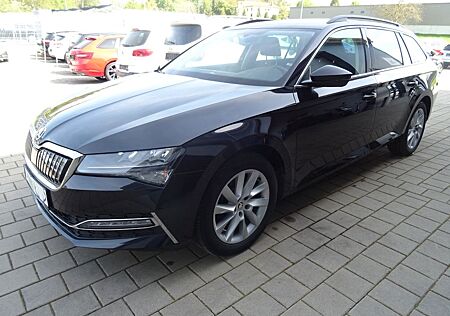 Skoda Superb Hybrid DSG AMBITION COMBI. NAVI: AHK:LED