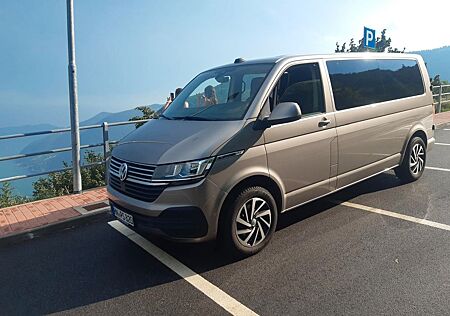 VW T6 Caravelle Volkswagen T6. 1Caravelle DSG-Getriebe Allrad AHK 7-Sitzer