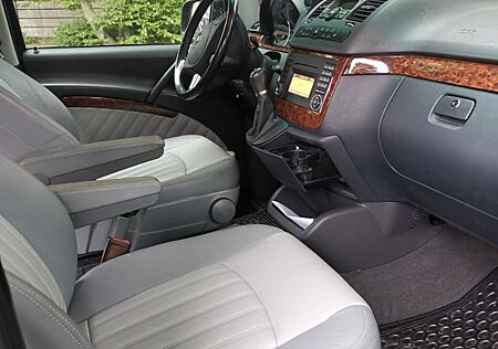 Mercedes-Benz Viano 3.0 CDI AMBIENTE kompakt AMBIENTE