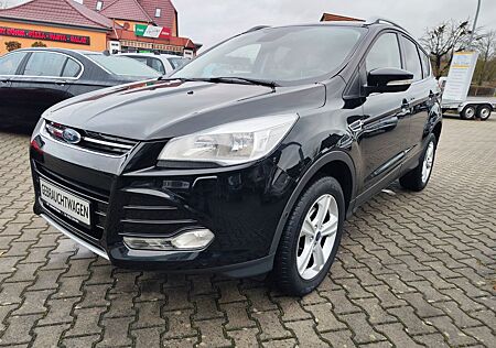 Ford Kuga Titanium*Navi*SHZ*LHZ*PDC*RFK*T.LEDER*TOP*