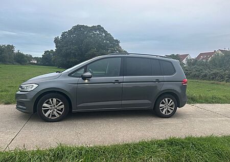 VW Touran Volkswagen 2.0 TDI SCR 85kW DSG 7Sitzer Standheizung