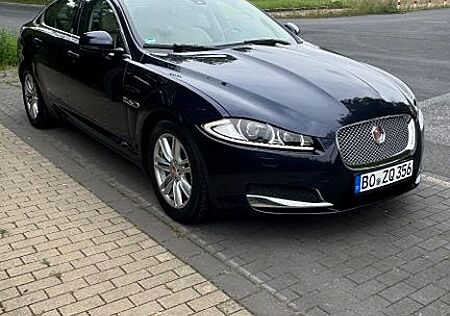 Jaguar XF 2.2 L Diesel -