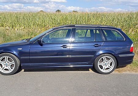 BMW 330i touring Sportausstattung