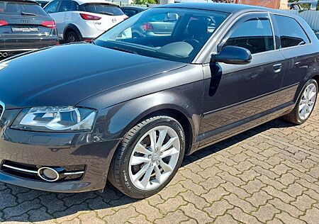 Audi A3 1.4TFSI Ambition Klimatronic Xenon Sportsitze