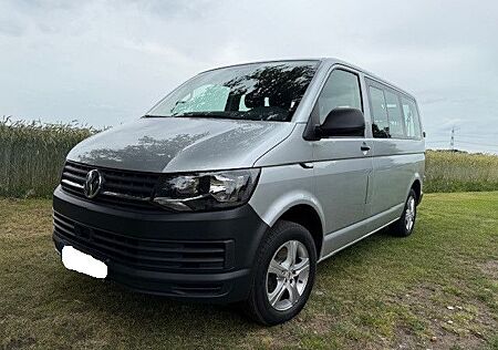 VW T6 Transporter Volkswagen Kombi 9Sitzer Automatik SHZ