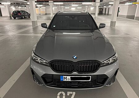BMW 330i Touring M-Sportpaket *Top Zustand*