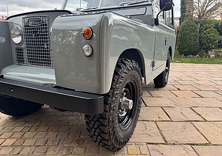 Land Rover Serie III Serie II 3,5 Liter V8, Safaridach, Servo,