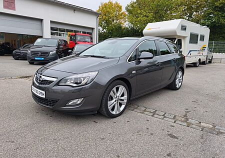Opel Astra J Sports Tourer Sport Bi-Xenon/Tempo/Navi