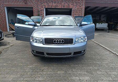 Audi A4 2.0 multitronic -