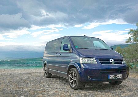 VW T5 Multivan Volkswagen Highline 4Motion|AHK|SHZ|Bi-Xenon
