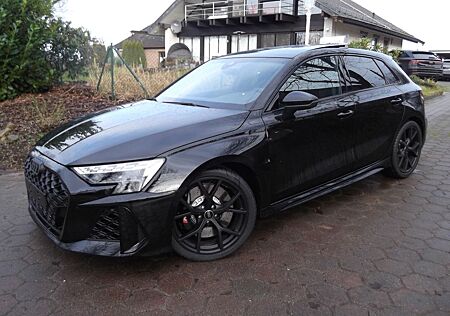 Audi RS3 Sportback FACEL. MMI/MATRIX/PANO/Abgas/ACC