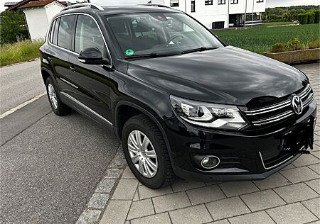 VW Tiguan Volkswagen 2.0 TDI BlueMotion Technology Team Te...