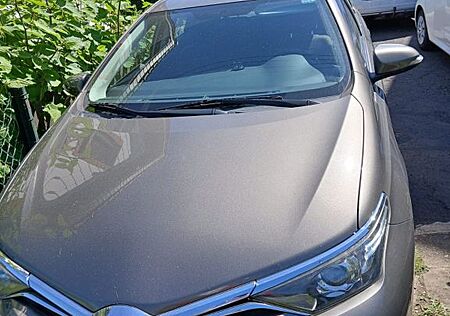 Toyota Auris 1,2 Turbo Benzin TÜV 27 ,8x bereift