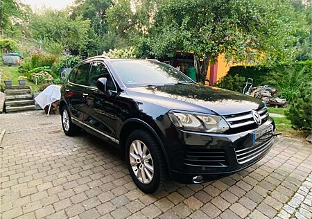 VW Touareg Volkswagen 3.0 V6 TDI Tiptr Exclusive BMT Terra...