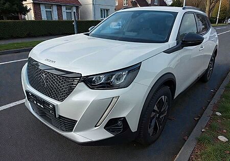 Peugeot 2008 1.2 e-THP Allure Pack Voll ausgestattet