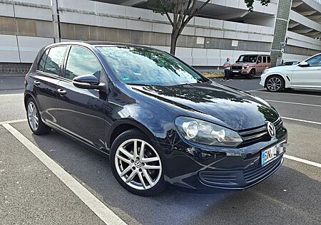 VW Golf Volkswagen 1.4 Liter Trendline , Klima , Alu , 4 Türig