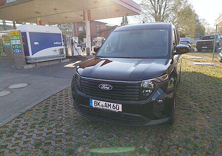 Ford Tourneo Courier Titanium Automatik