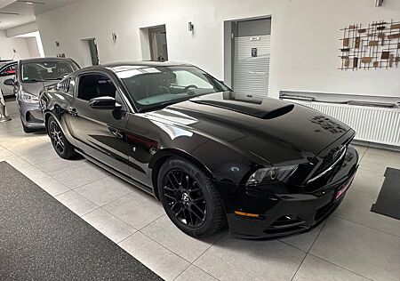 Ford Mustang 3.7 V6 /LPG Gasanlage/ Tüv neu/