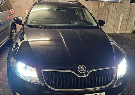 Skoda Octavia 2.0 TDI DSG Ambition Combi Ambition