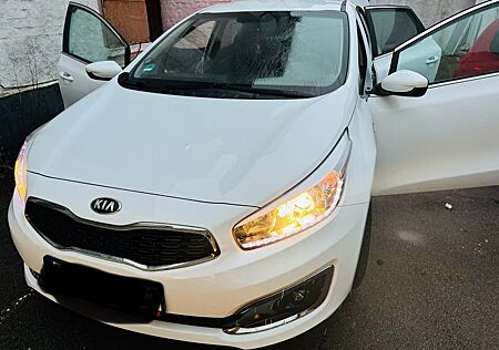 Kia Cee'd / Ceed 1.6 GDI Vision Vision