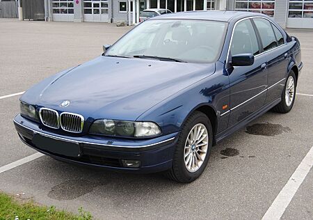 BMW 520i