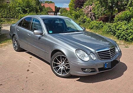 Mercedes-Benz E 280 Avantgarde (PREIS VERHANDELBAR!!!)